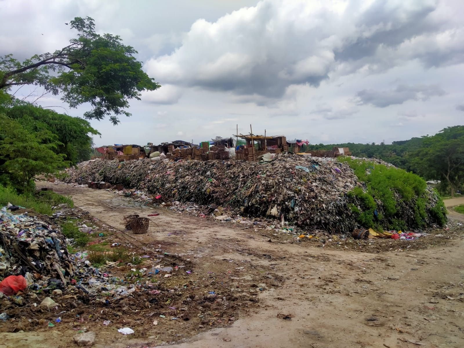 Pemkab Lebak Tolak Mentah-mentah Proposal Kerja Sama Pembuangan Sampah dari Kabupaten Serang 5 Pemkab Lebak Tolak Mentah-mentah Proposal Kerja Sama Pembuangan Sampah dari Kabupaten Serang