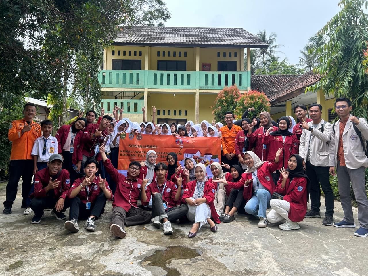 Tingkatkan Kewaspadaan, Kelompok 34 KKM Uniba Gelar Edukasi SAR di Pagelaran Pandeglang 1 Tingkatkan Kewaspadaan, Kelompok 34 KKM Uniba Gelar Edukasi SAR di Pagelaran Pandeglang