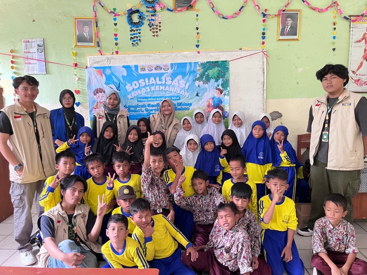 Dukung Program Serang Bersih, Kelompok 03 KKM Unbaja Sosialisasi PHBS