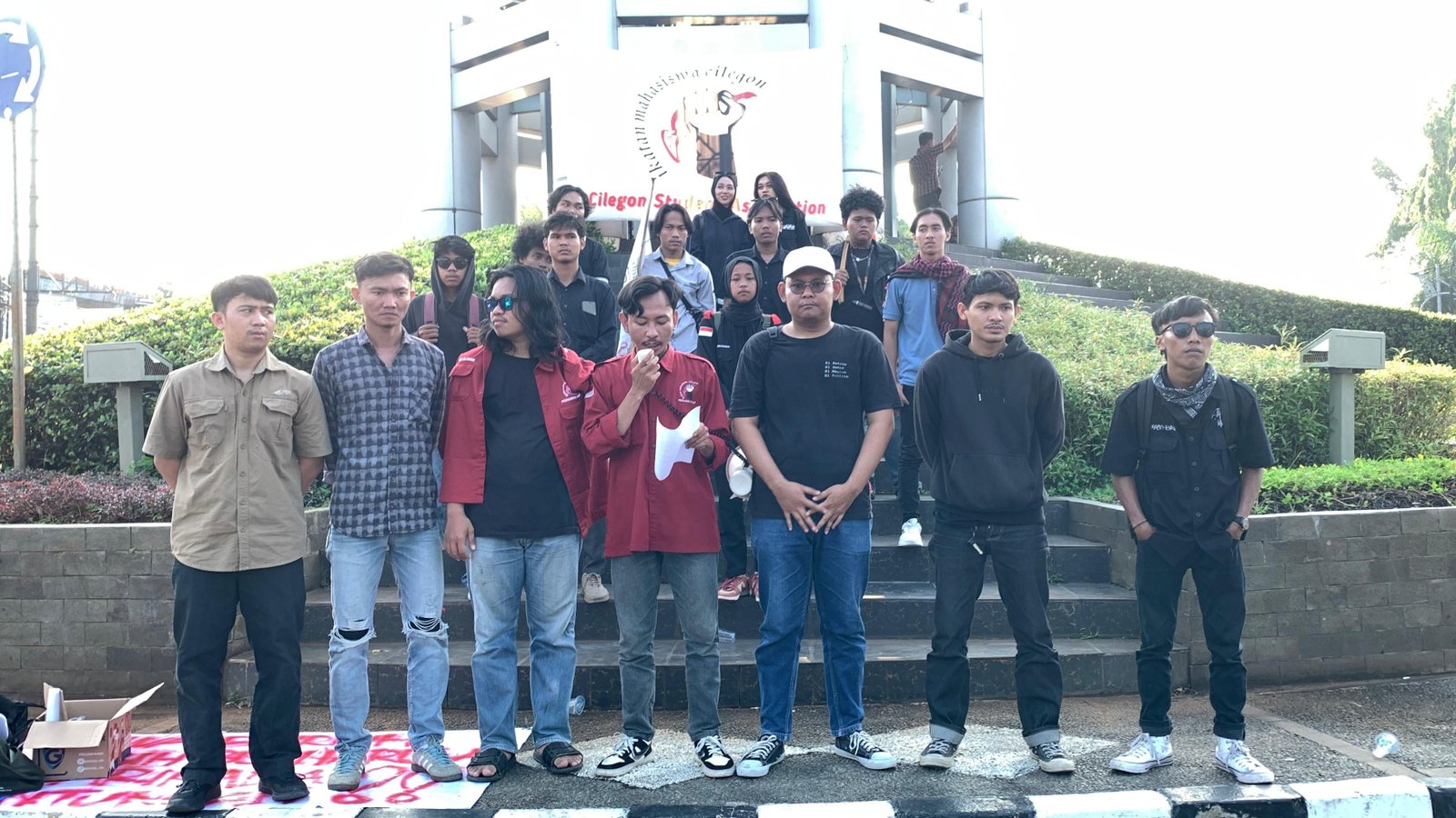 IMC Soroti Soal Kecelakaan Kerja di Industri, Buat Pekerja Mati dalam Tangki Kimia 4 IMC Soroti Soal Kecelakaan Kerja di Industri, Buat Pekerja Mati dalam Tangki Kimia