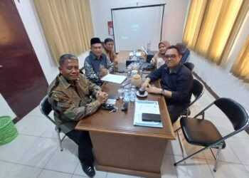 Tim Balon Ketua Umum KONI Banten Abdul Salam Ambil Formulir Pendaftaran 10 Tim TPP KONI Banten