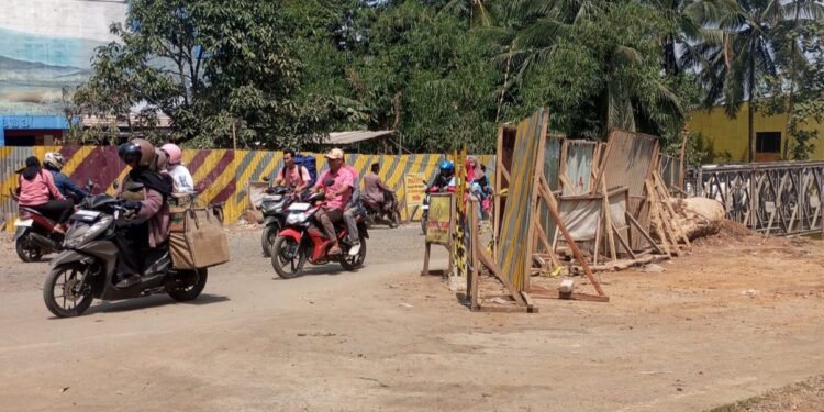 Jembatan Cirokoy Selesai Dibangun, Pengendara Tidak Lagi Terjebak Macet 1 Jembatan cirokoy