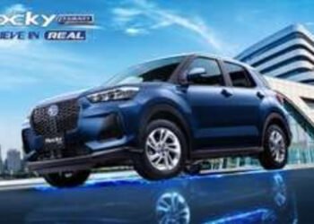 Rocky e-Smart Hybrid, SUV Hybird Rasa Mobil Listrik dengan Konsumsi BBM Super Irit 1 Rocky e-Smart Hybrid