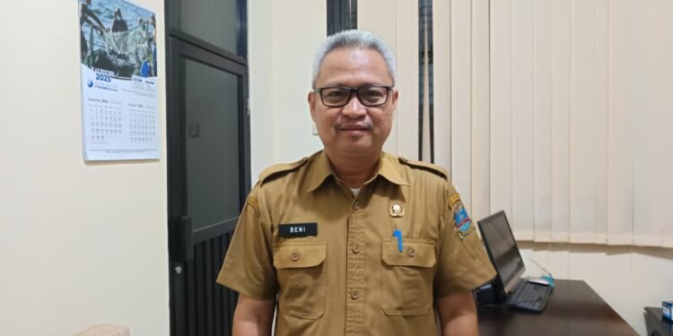 Payroll Gaji Resmi Pindah, Ratusan PPPK Kabupaten Serang Mulai Buat Rekening di Bank Banten 1 Pelaksana tugas (Plt) Kepala Bidang Akuntansi BPKAD Kabupaten Serang Beni Rahmatullah saat ditemui di ruang kerjanya, Selasa 9 September 2025.