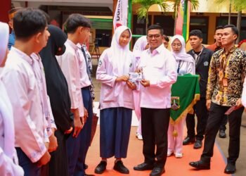 Pencairan Dana Sekolah Gratis di Banten Ternyata tak Semudah Itu, Beberapa Sekolah Terkendala 1 sekolah gratis Pemprov Banten