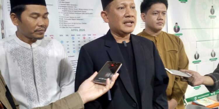 Yayasan Al Izzah Serang