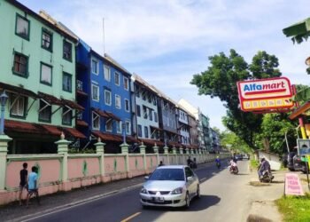 Ini Jam Operasional Truk Sumbu Tiga di Jalur Wisata Carita, Tak Boleh Melintas Siang Hari 7 jam operasional truk sumbu tiga