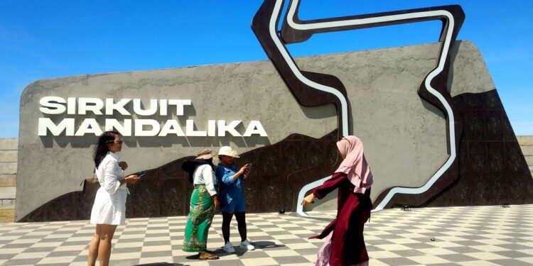 Nonton MotoGP Mandalika, Ini Harga Tiket Mulai Rp 400 Ribu hingga Rp 15 Juta 1 Sirkuit Mandalika