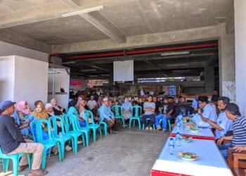 pedang pasar baros keluhkan penataan kios