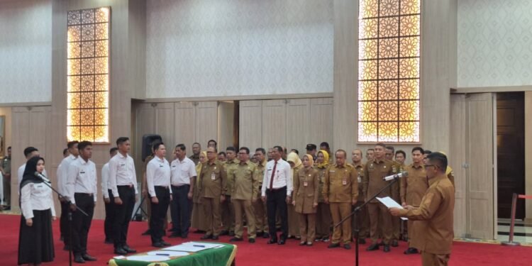 Lantik 22 Dokter Jadi PNS Pemprov Banten, Andra Soni Titip Pesan Khusus 1 pelantikan dokter ASN Pemprov Banten