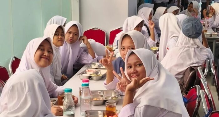 sekolah rakyat