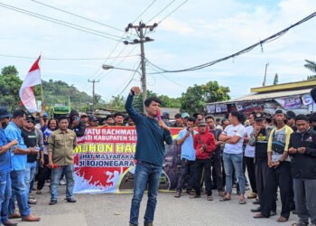 Bojonegara tolak truk tambang
