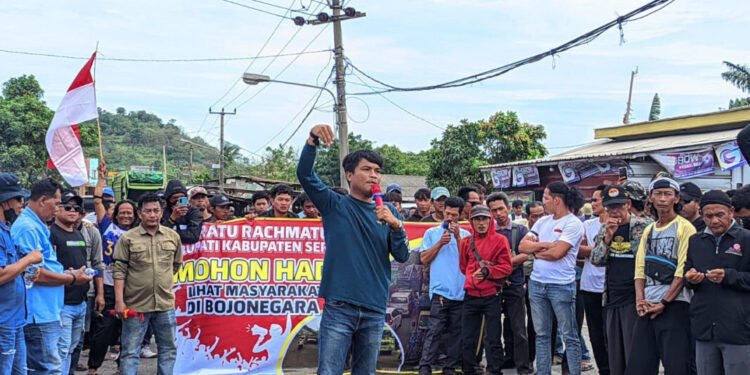 Bojonegara tolak truk tambang