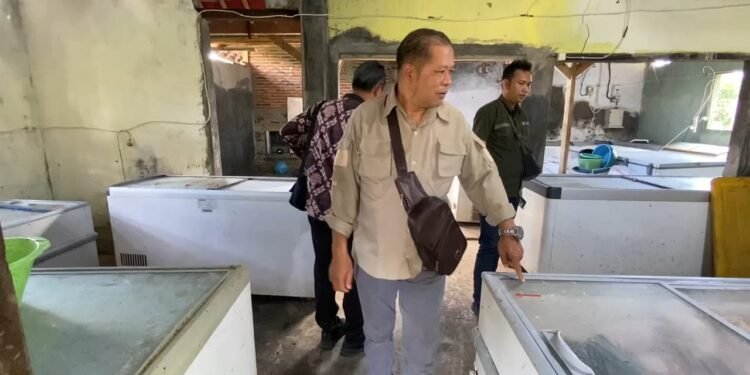 DLH Lebak Sidak Lokasi Pengolahan Ayam Penyebab Bau Busuk, Tak Berizin dan Cemari Lingkungan 1 DLH Lebak sidak lokasi pengolahan ayam