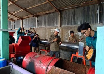 Pengusaha Maggot di Kota Serang Ubah Sampah MBG jadi Pupuk Organik Dalam Sehari 11 Maggot