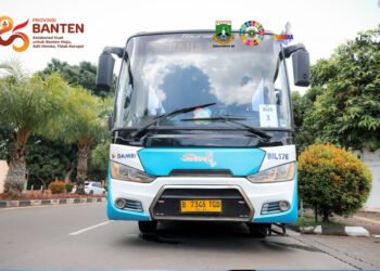 Tampilan bus Trans Banten