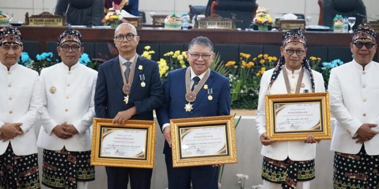 Kejaksaan RI Terima Empat Penghargaan dari Pemprov Banten 1 HUT Banten