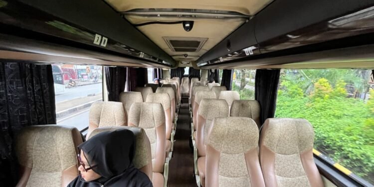 Didominasi Mahasiswa, Bus Trans Banten Tetap Berjalan Meski Angkut Satu Penumpang 1 bus
