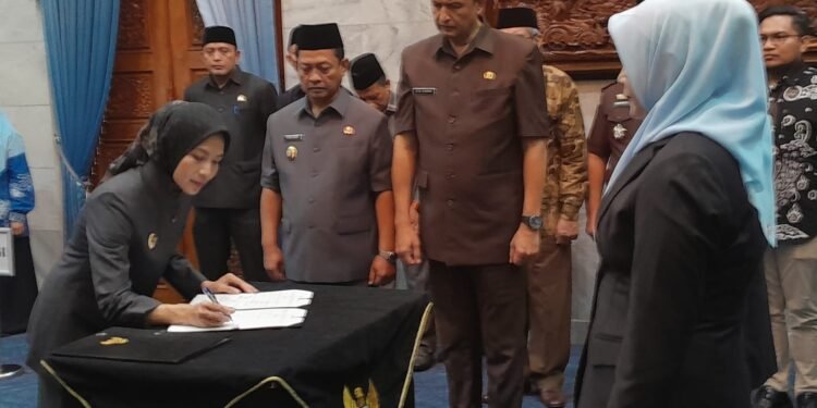 pejabat eselon II Pemkab Serang dilantik