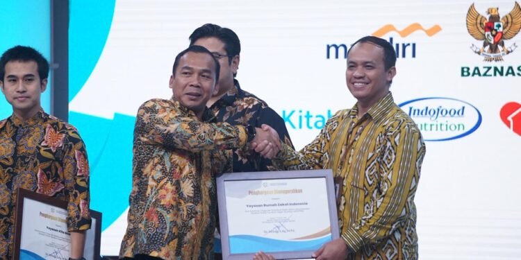 Kemendukbangga Berikan Penghargaan Kepada Rumah Zakat atas Kontribusi Cegah Stunting 1 Rumah Zakat