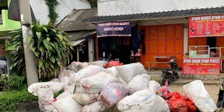Sampah terminal ciboleger