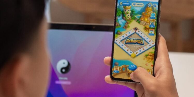 Main Dana Poly di Momen 11.11, Bisa Dapat Hadiah iPhone dan Uang Tunai Setiap Hari 1 Dana