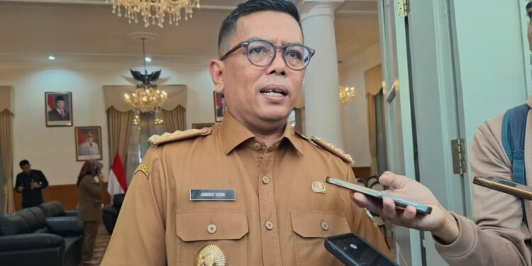 Gubernur Banten Andra Soni non aktifkan Kepala SMAN 1 Cimarga