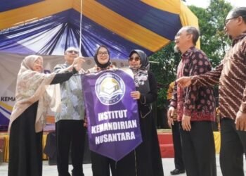 Bupati Pandeglang Bangga Almamaternya STIA Banten Resmi Bertansformasi menjadi Institut Kemandirian Nusantara 1 bupati pandeglang