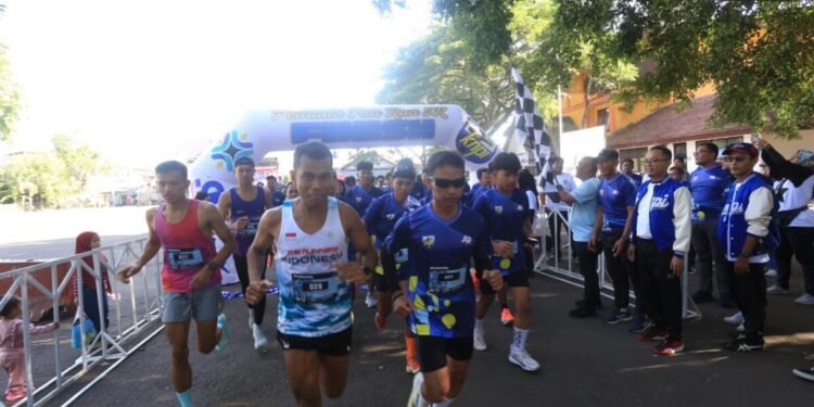 Seratus Pelari Meriahkan Fun Run Hari Sumpah Pemuda Kota Serang 1 fun run