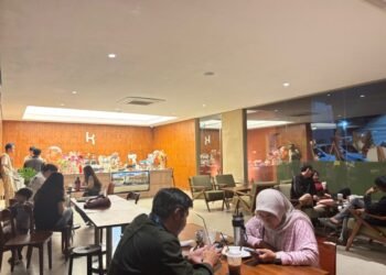 5 Kafe Baru di Cilegon Cocok untuk Tempat Hangout, yang Muda Wajib Datang! 8 Suasana salah satau kafe Kiri yang baru saja melakukan grand opening pada pekan lalu. (/Tia/Banten Raya)