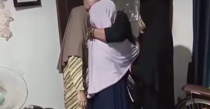 momen haru pertemuan anak dan ayah