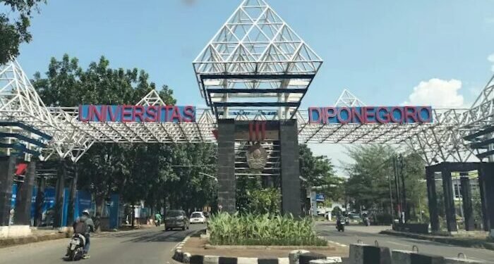 Biaya Kuliah Fakultas Hukum Undip, Golongan Tertinggi Bisa DP Mobil Bekas 1 undip