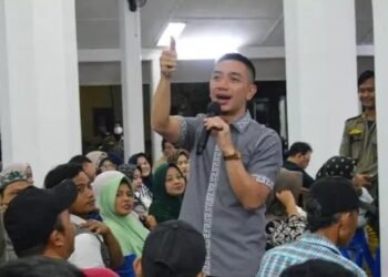Debat Panas Bupati Lebak dan PKL Sunan Kalijaga, Hasbi Tantang Pedagang Jadi Bupati Sebulan 1 Bupati Lebak Hasbi Asyidiki