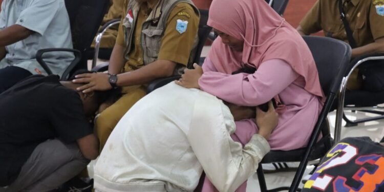Terlibat Tawuran, Empat Pelajar di Pandeglang Sujud-sujud Minta Maaf Dihadapan Orang Tua 1 Tawuran pelajar di Pandeglang