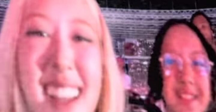 Bukan Lewat Ordal, Ternyata Ini yang Bikin Shylo Diajak Rose BLACKPINK ke Atas Panggung 1 Rose BLACKPINK