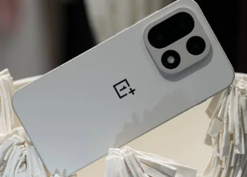 Kembaran Oppo Find X9, OnePlus 15 Diam-diam Punya Spesifikasi Tak Terduga 9 OnepLus