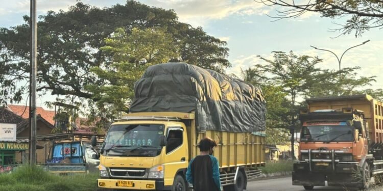 Sering Macet Panjang, Robinsar Minta Timbangan Kendaraan di Gerbang Tol di Cilegon Dinonaktifkan Sementara 1 Robinsar timbangan kendaraan