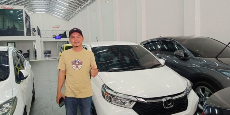 Showroom Mewah Than Auto Car Tawarkan Honda Brio Second Rp130 Jutaan 1 Honda Brio
