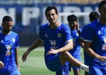 Badai Cedera Melanda Persib Bandung Jelang Lawan Dewa United 1 Persib Bandung