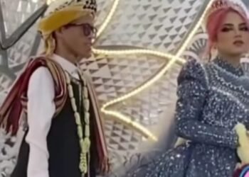 Bentuk Protes Pada Sang Ayah, Anak Kyai Ini Pilih Lepas Hijab Gegara Dijodohkan Sedari Kecil 1 anak protes ke ayah