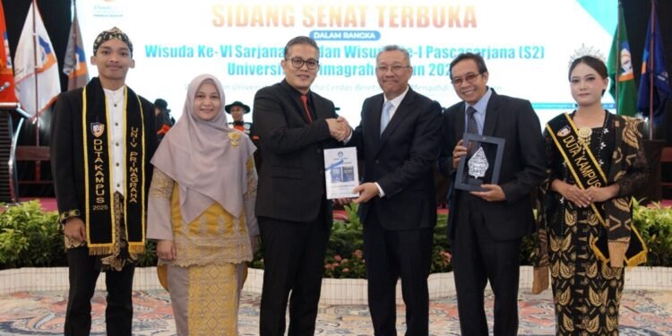 Lepas 1018 Wisudawan, Universitas Primagraha Mencetak SDM Bermutu Cerdas dan Berakhlak 1 Universitas Primagraha