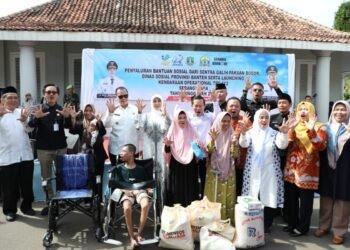 Bagikan Bansos dari Kemensos, Budi Rustandi Apresiasi Kinerj Dinsos Kota Serang 9 bansos