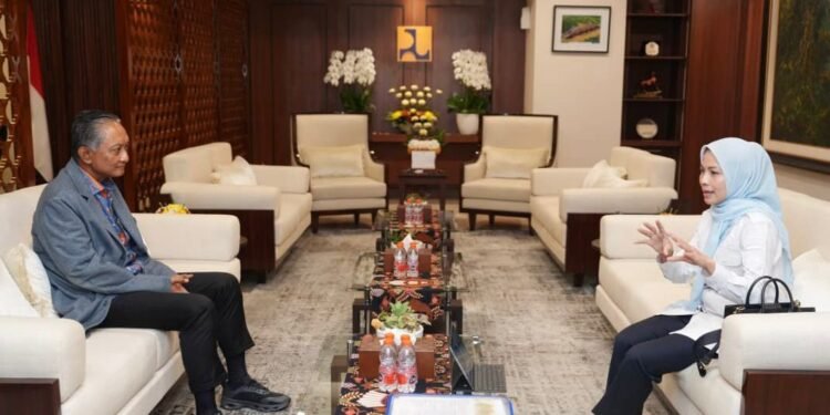 Zakiyah usul pelebaran jalan