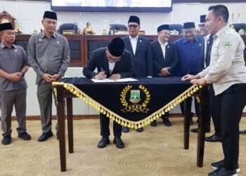 Raperda APBD 2026 Disetujui, Dewan Minta Pemprov Kreatif Cari Sumber Pendapatan Lain 3 Banten