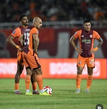 Borneo FC Pesta Gol 4-0 ke Gawang Dewa United, Jurang Degradasi Mulai Mengintip 1 Borneo