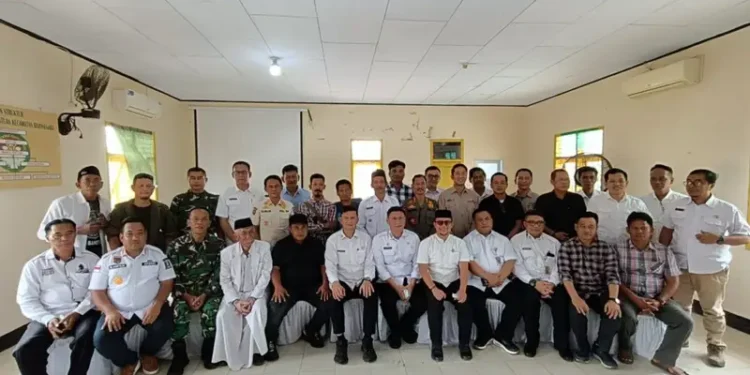 Dampingi Sekda di Bojonegara, Kesbangpol Banten Ikut Kawal Evaluasi Kepgub Terkait Jam Operasional Truk Tambang 1 Badan Kesbangpol