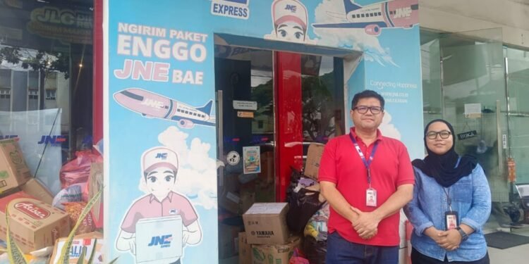 JNE Cilegon Salurkan 11 Ton Bantuan untuk Korban Bencana di Sumatera 1 JNE