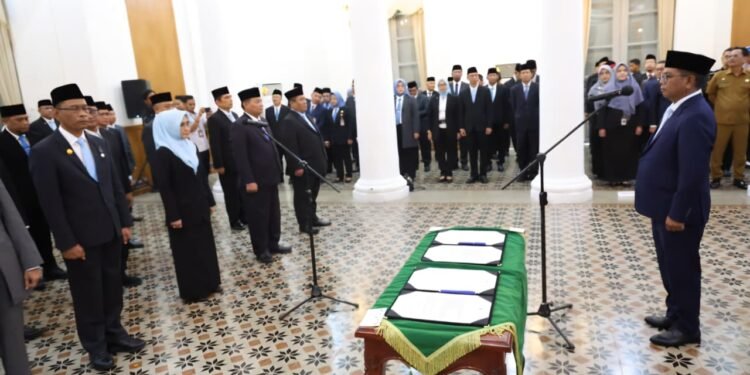 Pelantikan eselon II Pemprov Banten