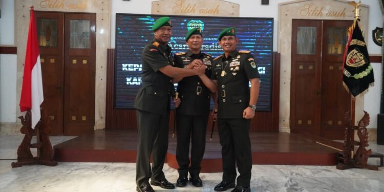 Brigjen TNI Daru Cahyadi Soeprapto Resmi Jabat Danrem 064/MY Gantikan Mayjen TNI Edi Saputra 1 TNI