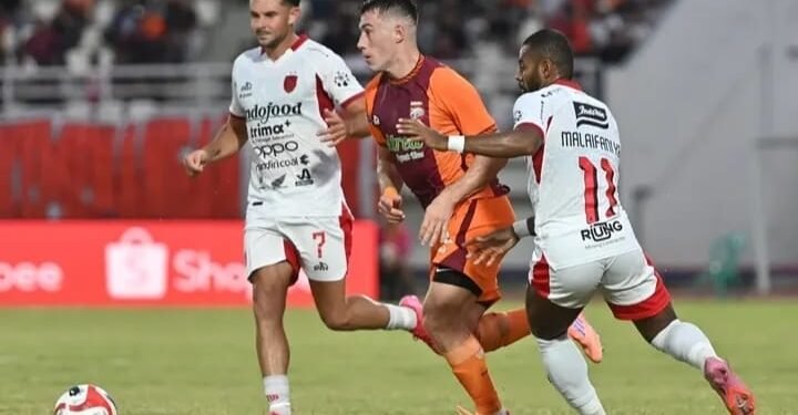 Persib Bandung vs Borneo FC